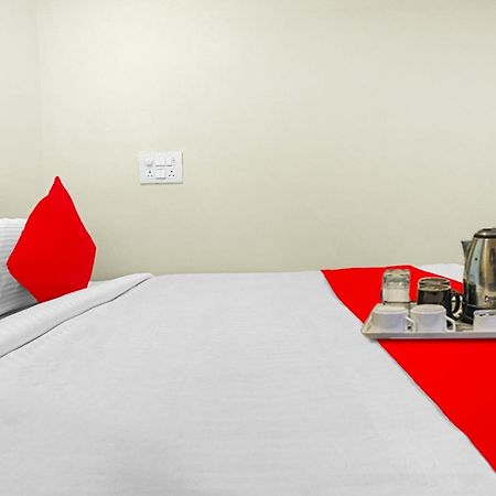 Hotel O Aayush Stay Inn Haiderabad Buitenkant foto