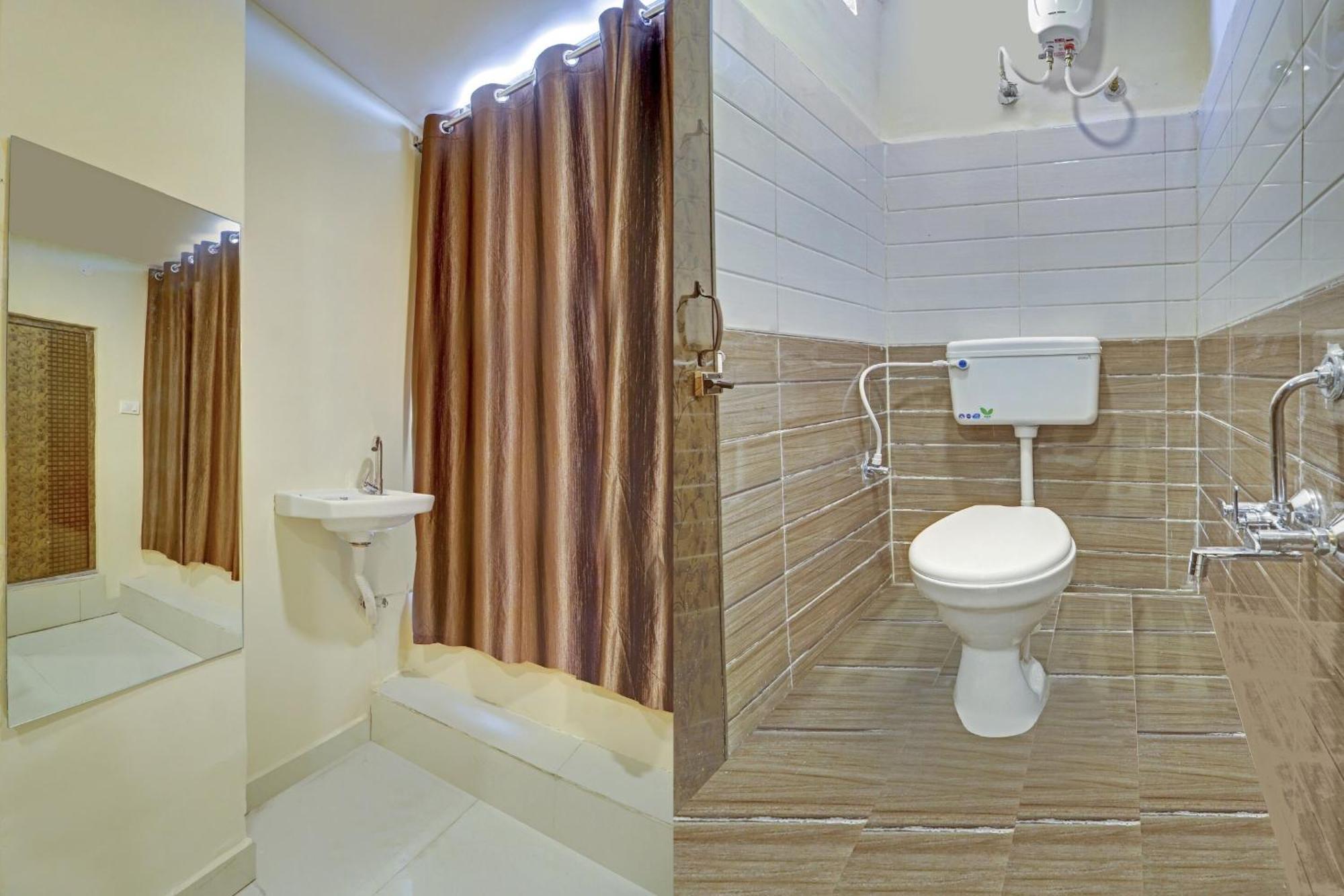 Hotel O Aayush Stay Inn Haiderabad Buitenkant foto